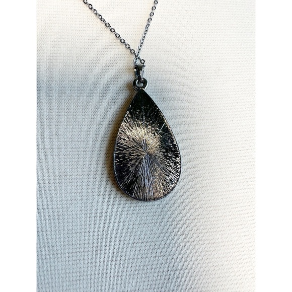 teardrop pendant necklace featuring an iridescent Paua shell inlay Silver Toned - Picture 3 of 6